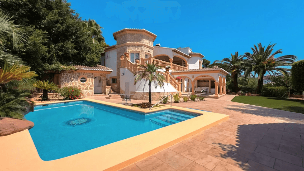 Eiendom i Salg i Moraira