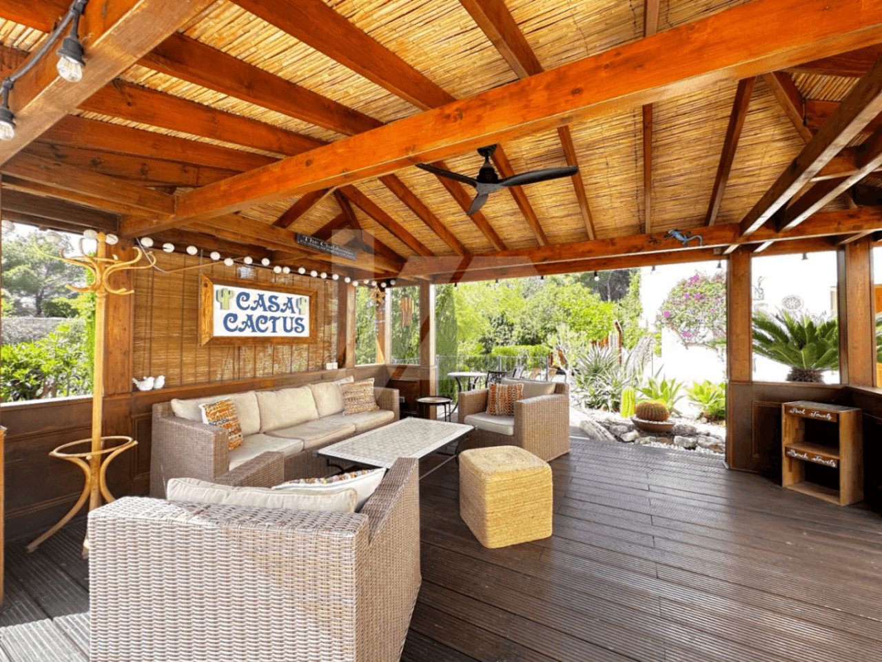Villa en venta en Benissa Costa, Costa Blanca.