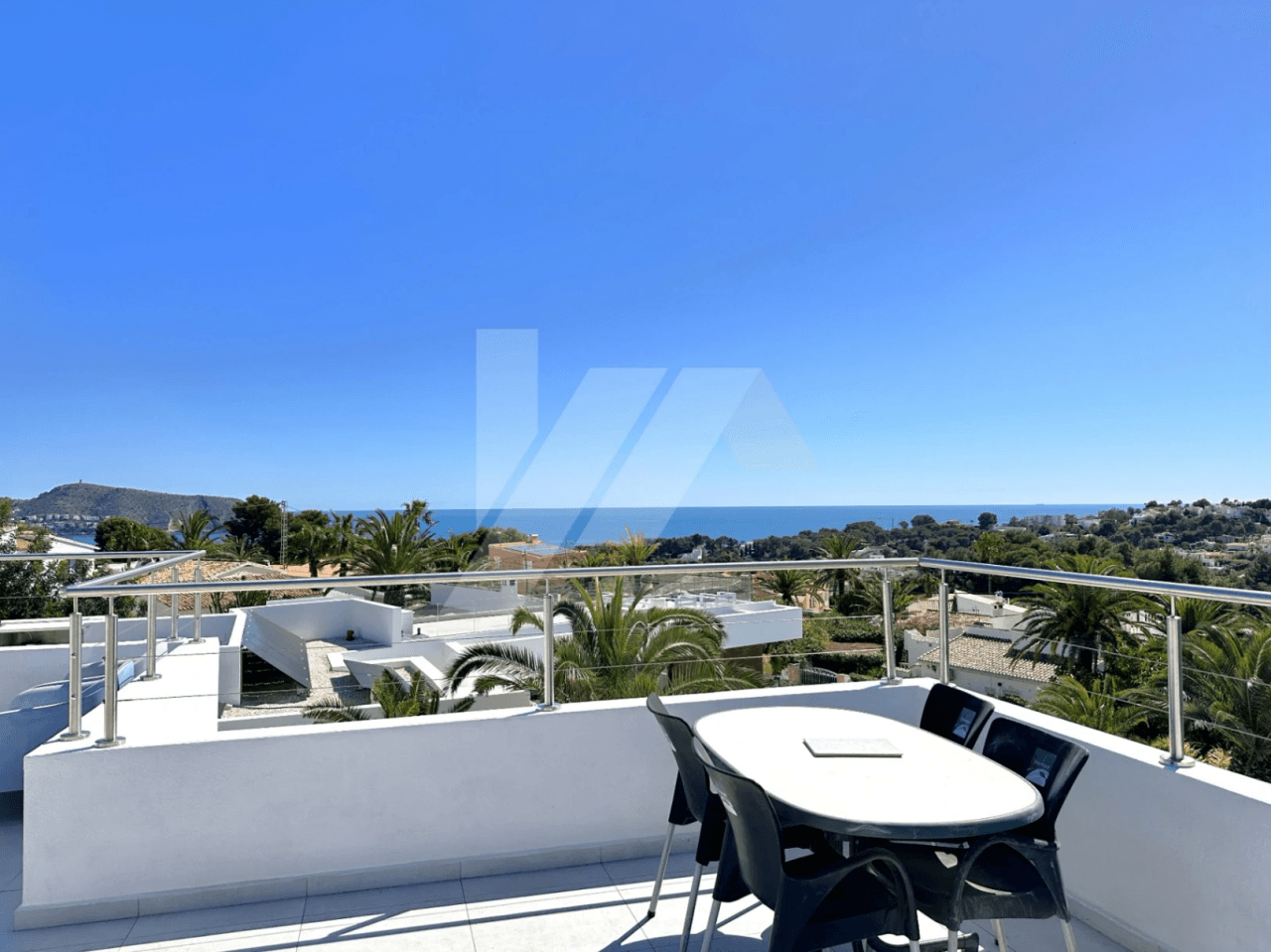 Villa con vistas al Mar en venta en Moraira, Costa Blanca.